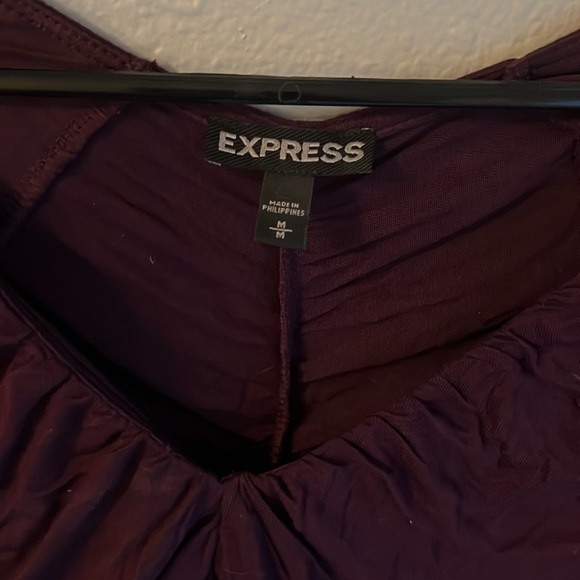 Ruched express plum vneck medium - Picture 2 of 4